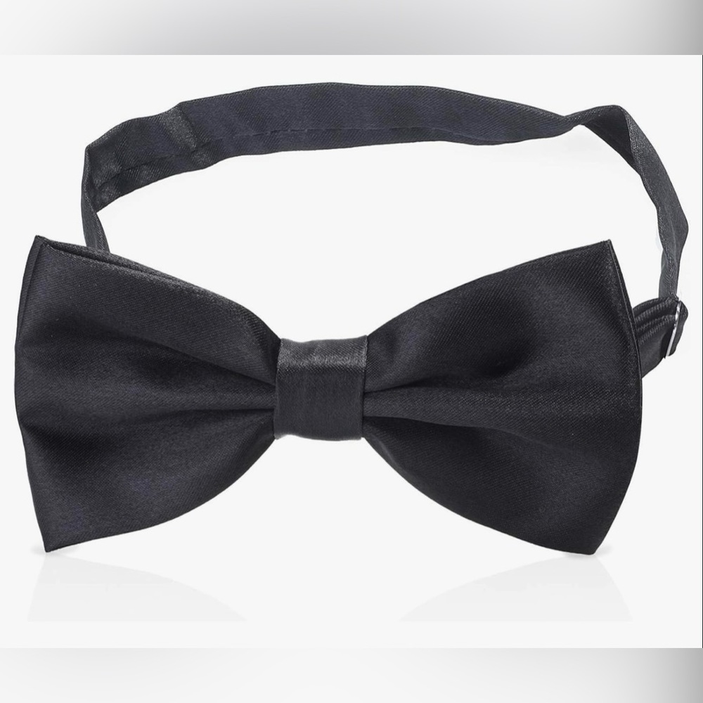 Black bow tie